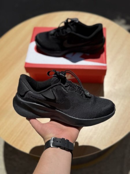 nike revolution7